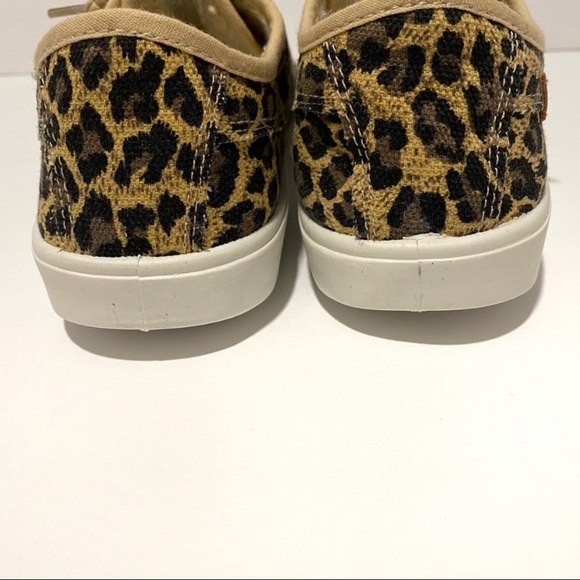 Blowfish Vesper Canvas Kitty Kat Leopard Sneakers - Picture 7 of 14